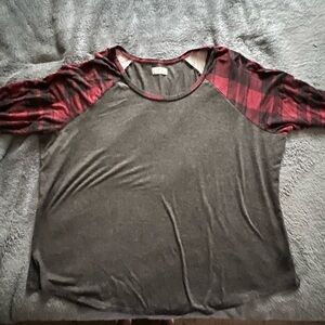 Maurices Size 3 top